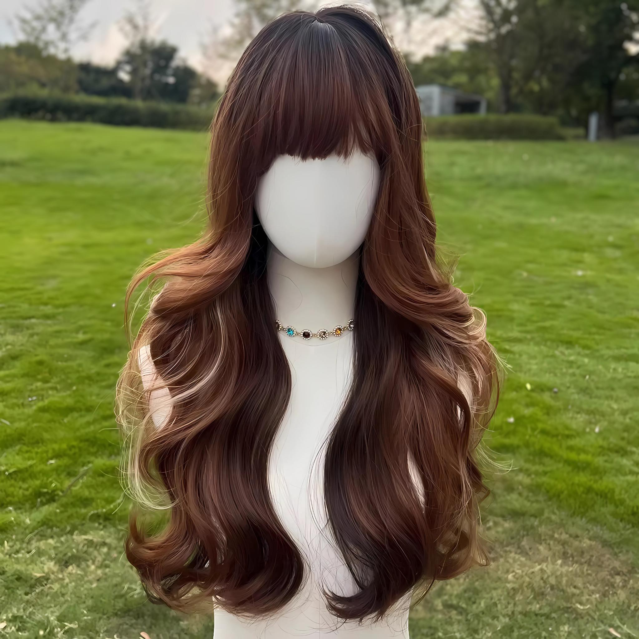 Perruque longue auburn ondulée avec frange rideau : cheveux synthétiques résistants à la chaleur
