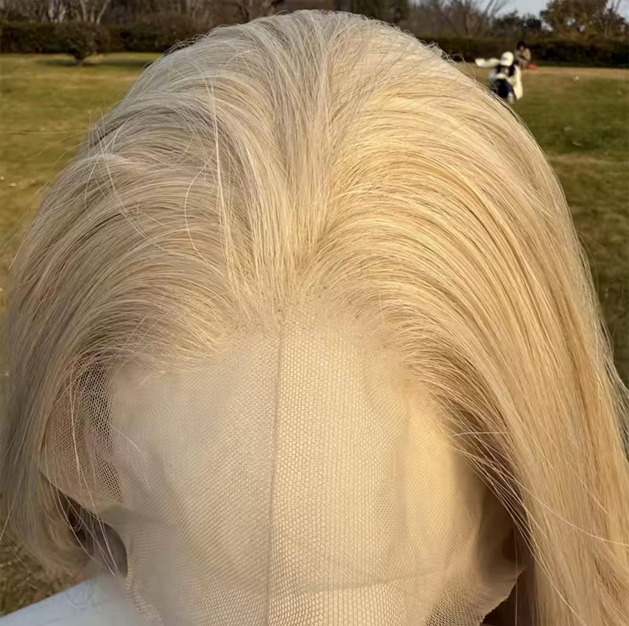 Perruque longue et blonde chaude : lacets HD, résistante à la chaleur
