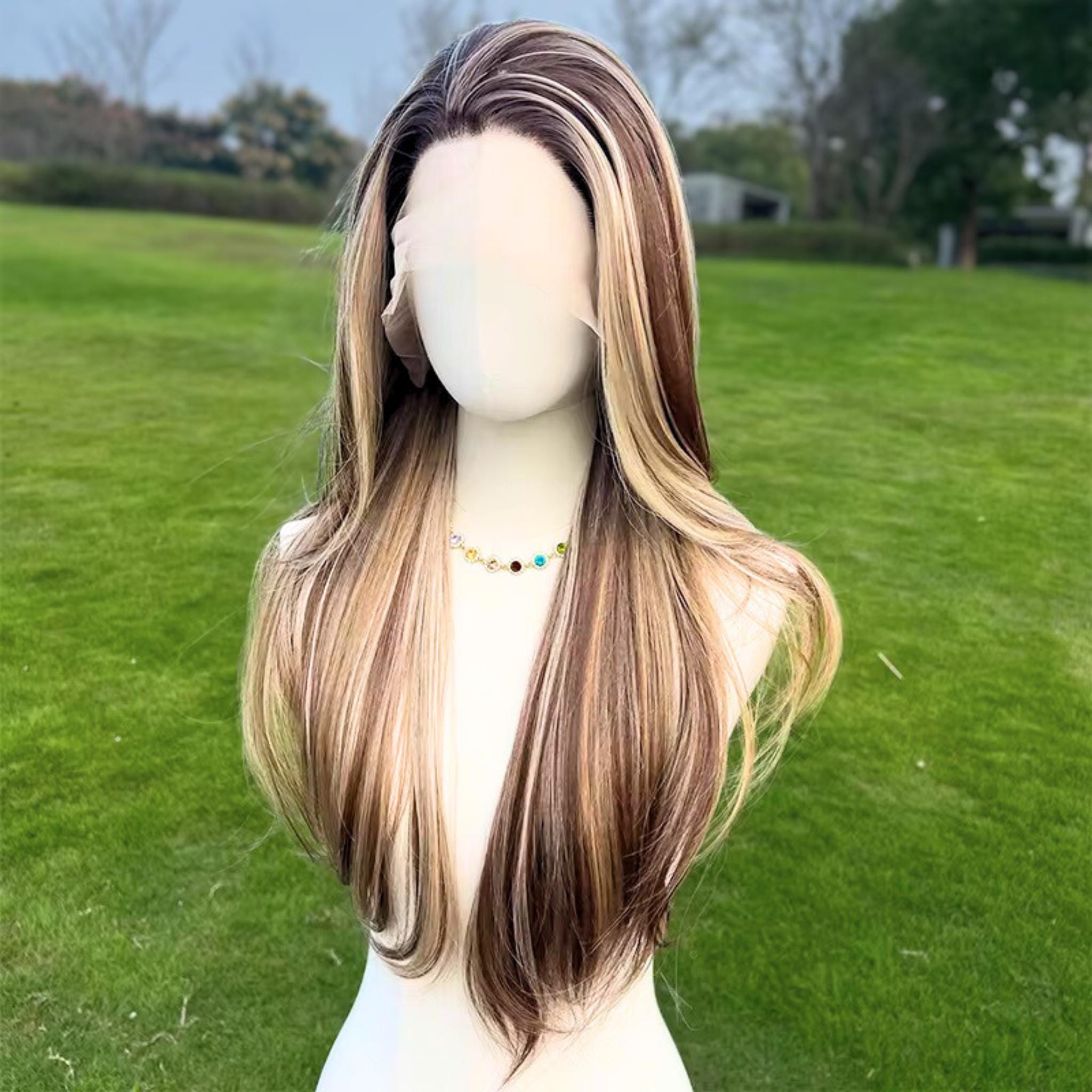 Perruque droite blonde lacet noire dégradée : cheveux synthétiques résistants à la chaleur