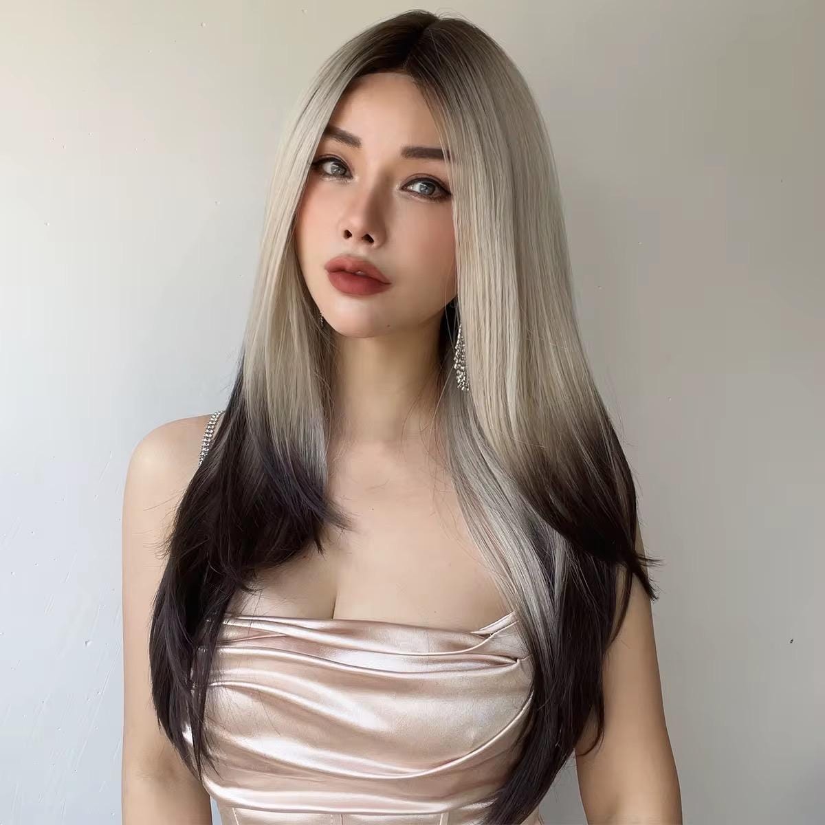 Perruque Lace Front Blond Dégradé Noir : Cheveux Synthétiques Résistants À La Chaleur Alt Girl