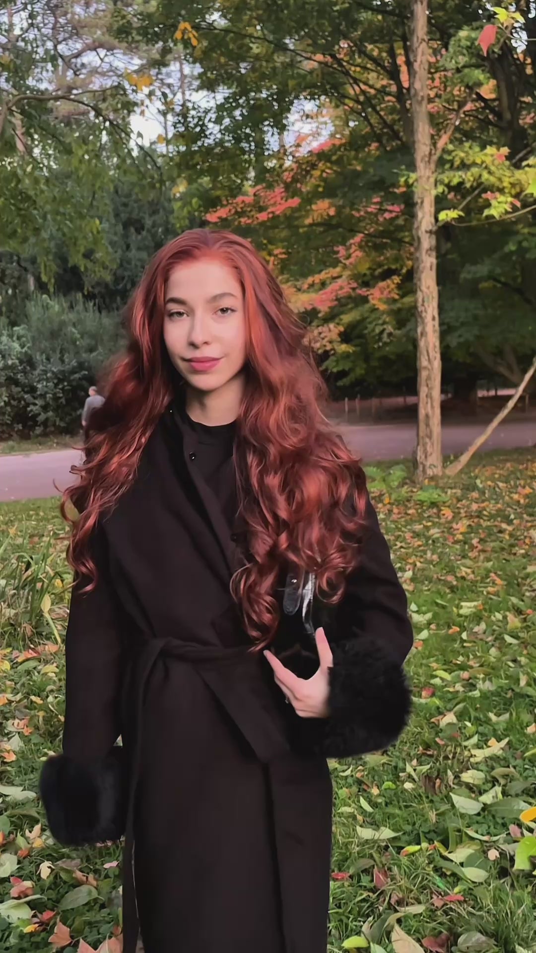 Perruque glamour cuivrée gingembre : cheveux longs ondulés synthétiques résistants à la chaleur