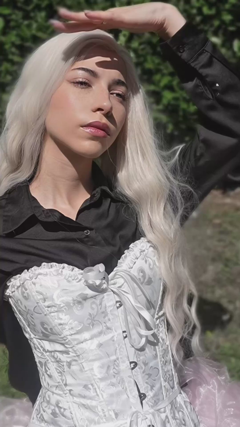 Celeste™ – 28” Wavy Platinum Synthetic Wig